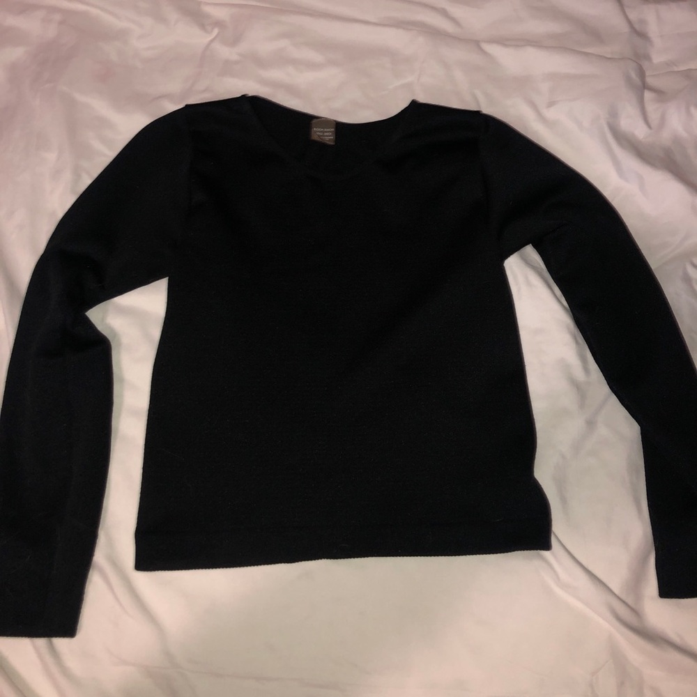 Black long sleeve, cropped tight shirt
